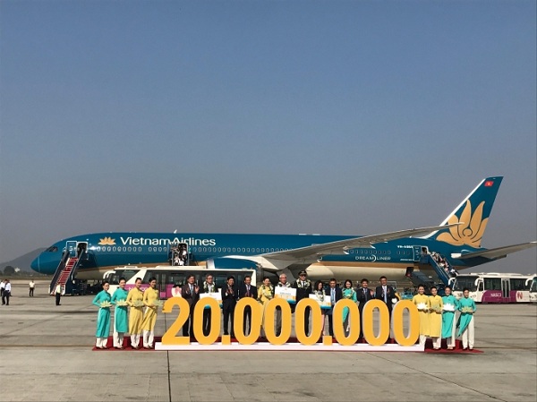 Vietnam Airlines chào mừng khách hàng thứ 20 triệu