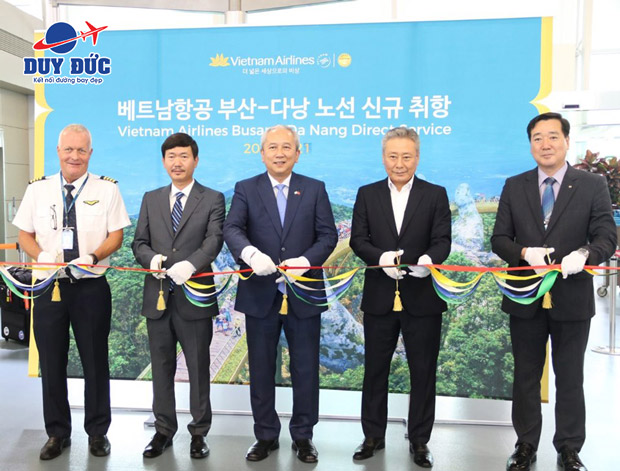 Vietnam Airlines chính thức khai trương đường bay mới Busan - Đà Nẵng