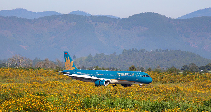 Vietnam Airlines giảm tần suất bay nội địa để phòng chống dịch Covid-19