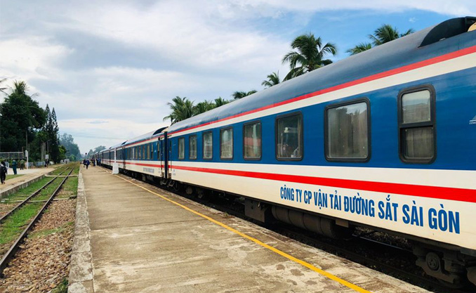 Ngành Đường sắt khôi phục đón trả khách tại ga Đà Nẵng và chạy lại nhiều chuyến tàu