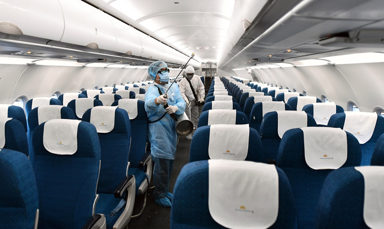 Vietnam Airlines tăng cường biện pháp bảo vệ sức khỏe hành khách bay từ hà nội